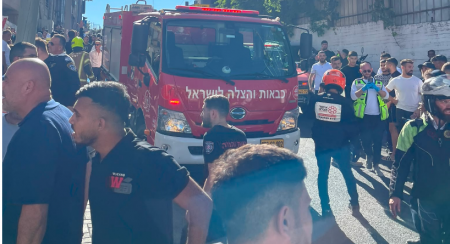 الاشتباه بحادث مواد خطرة: 16 امرأة يفقدن الوعي داخل مركز تجميل في القدس